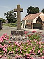 Croix au hameau de Champ-du-Puits.