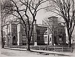 Street Hall Yale University.jpg