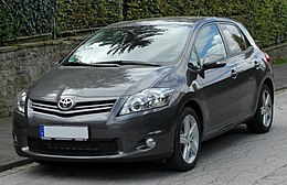 Toyota Auris Facelift front 20100926.jpg