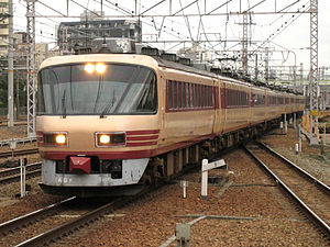 WestJapanRailwayCompanyType485.jpg