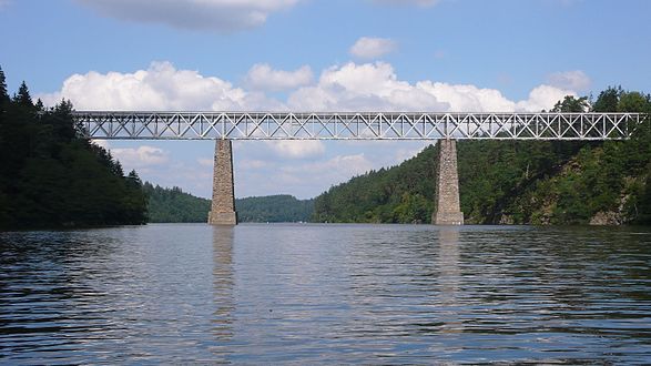 Eisenbahnbrücke bei Červená