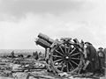 Obice da 6 in nella terza battaglia di Ypres, notare le ruote con i tacchi di legno
