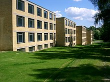 Student halls of residence, ADGB Trade Union School, 1928-1930 Bernau bei Berlin ADGB Schule Wohntrakte vorne.jpg