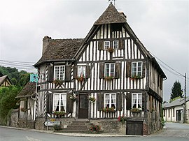 A timber-framed house in Blangy-le-Château
