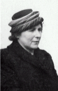 Božena Kropáčková (v Soběkurech, rok 1946)