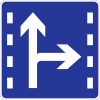 Lane for proceed straight and turn right