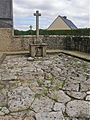 Lanrivoaré : l'enclos du cimetière des Saints