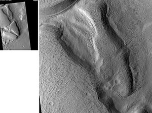 Erebus Montes, gesehen von HiRISE.