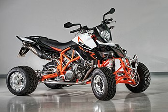 Quad dérivé d'un modèle de moto du constructeur KTM. (définition réelle 3 306 × 2 200)