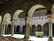 Le cloître.