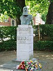 Le buste de Léopold II au square du Souverain.