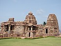 Mallikarjuna and Kasivisvanatha temples at Pattadakal.jpg