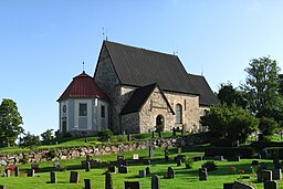 Roslags-Bro kyrka i augusti 2009.