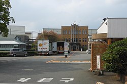 本社・工場正面