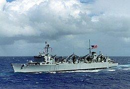 USS Sacramento (AOE-1) USS Sacramento (AOE-1) underway in 1988.jpg