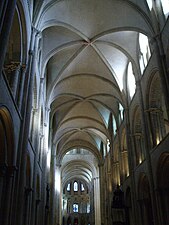 Iglesia de Saint-Étienne de Caen, primeras bóvedas sexpartitas