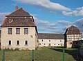 Rittergut Auligk unteren Teils, Oberhof: Wohnhaus (wohl Verwalterhaus) und Taubenhaus des Rittergutes Auligk unteren Teils, Oberhof