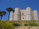 Castel del Monte in Apulia.JPG