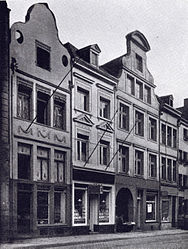 Marktstraße 8 (rechts)