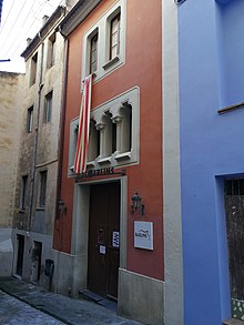 Façana de l'edifici des del carrer Sabateria