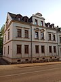 Mietshaus in halboffener Bebauung