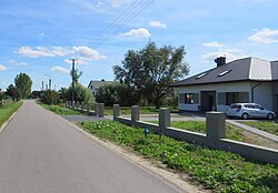 Roadside home in Gniewniewice Folwarczne