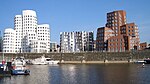 Neuer Zollhof i Düsseldorfs hamn.