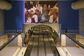 Mural y túnel