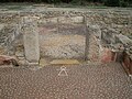Mozaik i simbol božice u svetištu