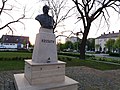 Lajos Kossuth statue