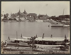 Palais royal entre 1870 et 1900