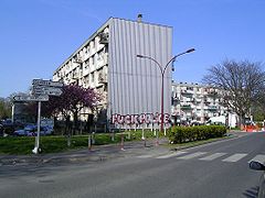 La cité des Bosquets à Montfermeil (Seine-Saint-Denis) en banlieue est, un autre quartier touché par l'insécurité.