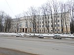 Здание госпиталя, где в 1942-1943 гг. находились раненные советские воины, оказавшиеся в плену врага