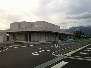 Current station building and old station building (May 2023)