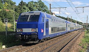 V2N en gare de Champagne-sur-Seine.