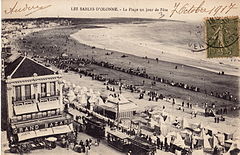 LES SABLES D'OLONNE - La Plage un jour de fête