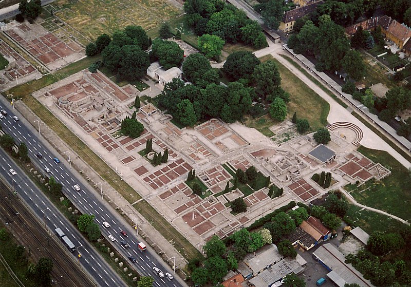 Datei:Aquincum-Óbuda-01.jpg