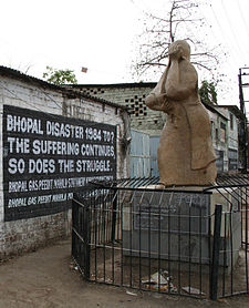 Bhopal-Union Carbide 1 crop memorial.jpg