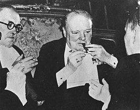 Churchill vid Potsdamkonferensen, juli 1945.