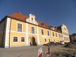 Buquoyská rezidence na náměstí v Nových Hradech
