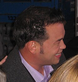 Jon a Times Squareen 2009-ben