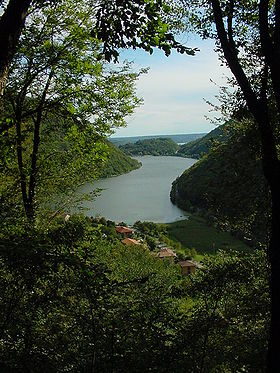 Image illustrative de l’article Lac de Segrino