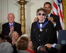 President Obama presents Dylan with a Medal of Freedom, May 2012. President Barack Obama presents American musician Bob Dylan with a Medal of Freedom.jpg
