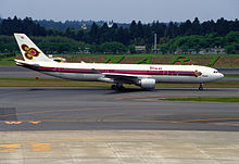 THAI AIRWAYS INTERNATIONAL Airbus A330-321 (HS-TEA 050) (4550538014).jpg