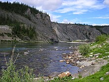 Paysage avec de l'eau