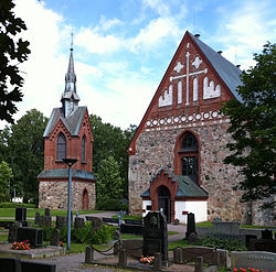 Vantaan Pyhän Laurin kirkko ja sen kellotapuli