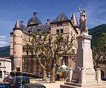 Statue in front of the castle