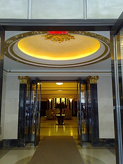 The Olcott Hotel's front entrance and lobby. WSTM Team Boerum 0067.jpg