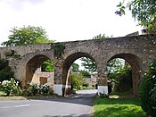 Brücke in der Burgmauer