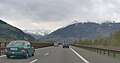 De Autostrada del Brennero net ten zuiden van Sterzing (met links Burg Reifenstein)